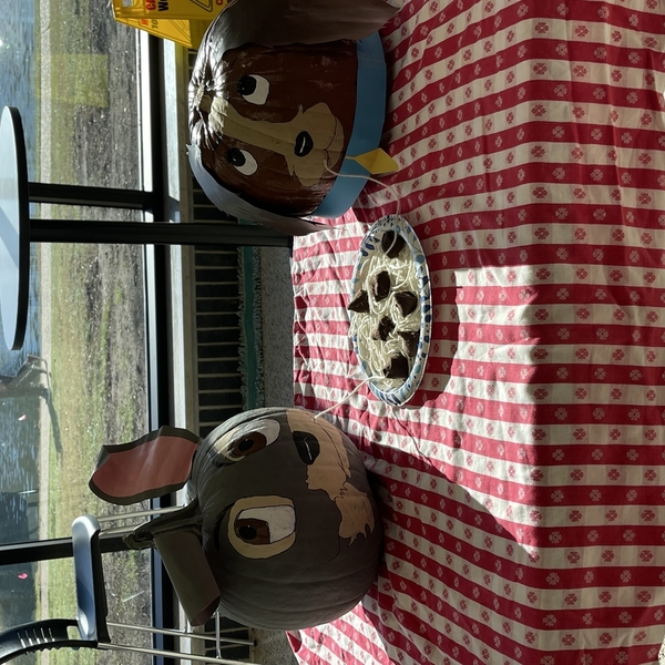 Pumpkin Contest 2022 - Veterinary Assistant - Michelle Casey - AM